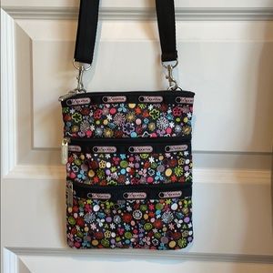 LeSportsac cross bag purse